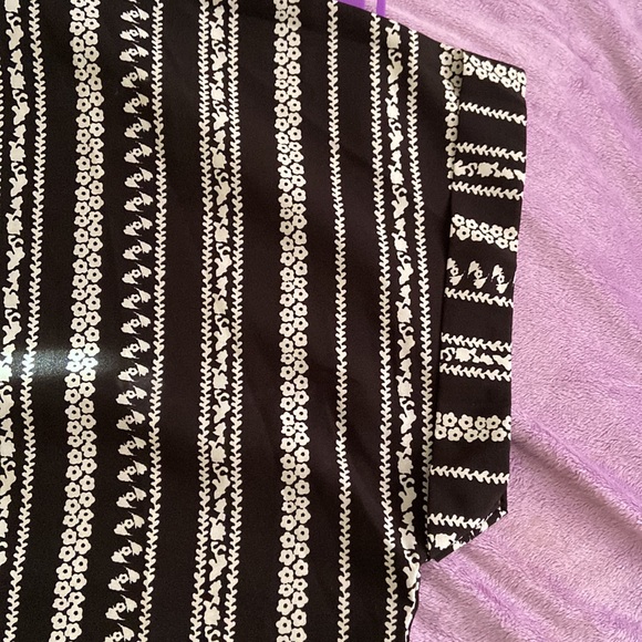 SHEIN Emery Rose Women’s Plus Size Tunic - Picture 9 of 11